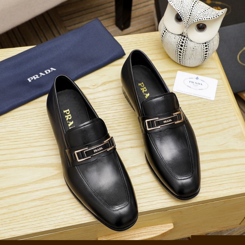 Pra*a leather shoes